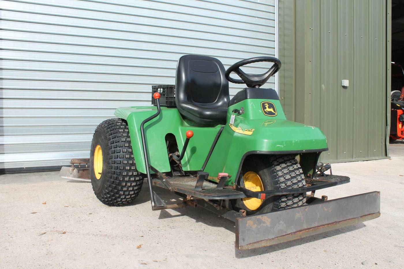 Used Bunker Rake Machine John Deere Bunker Rake 1200A for Sale | Fineturf