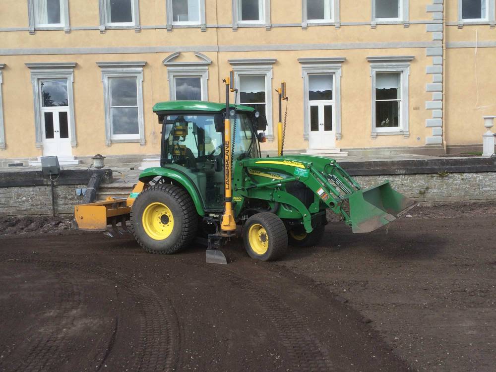 Mid Mount Laser Grader